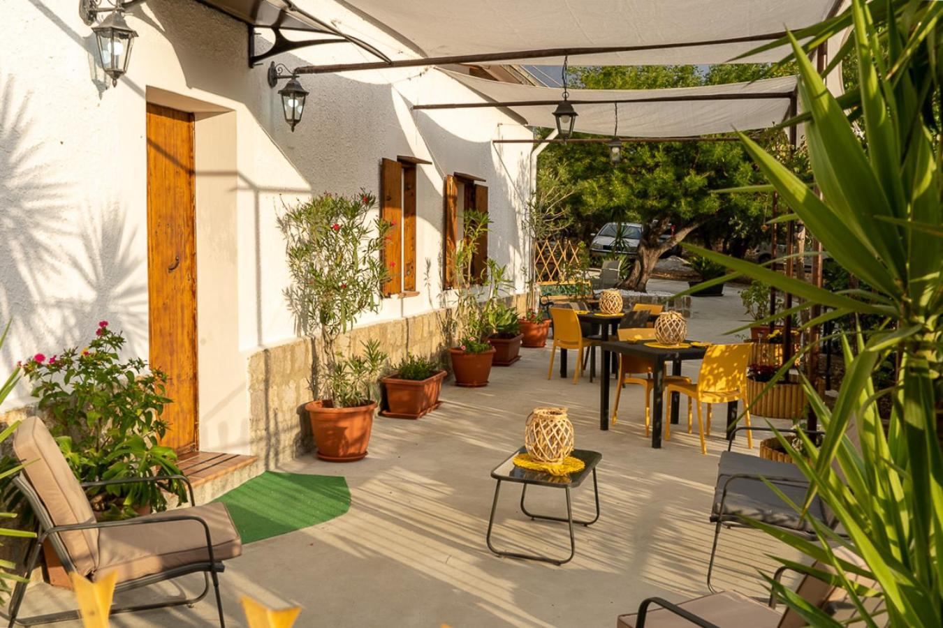 Casa Lachesi Caccamo Eksteriør bilde